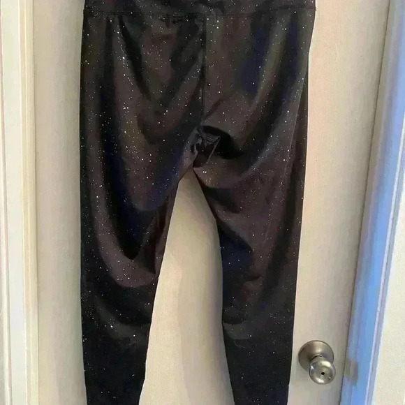 DKNY Sport - Picture 2 of 2